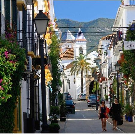 Estudio Cosmopolita Marbella Buitenkant foto